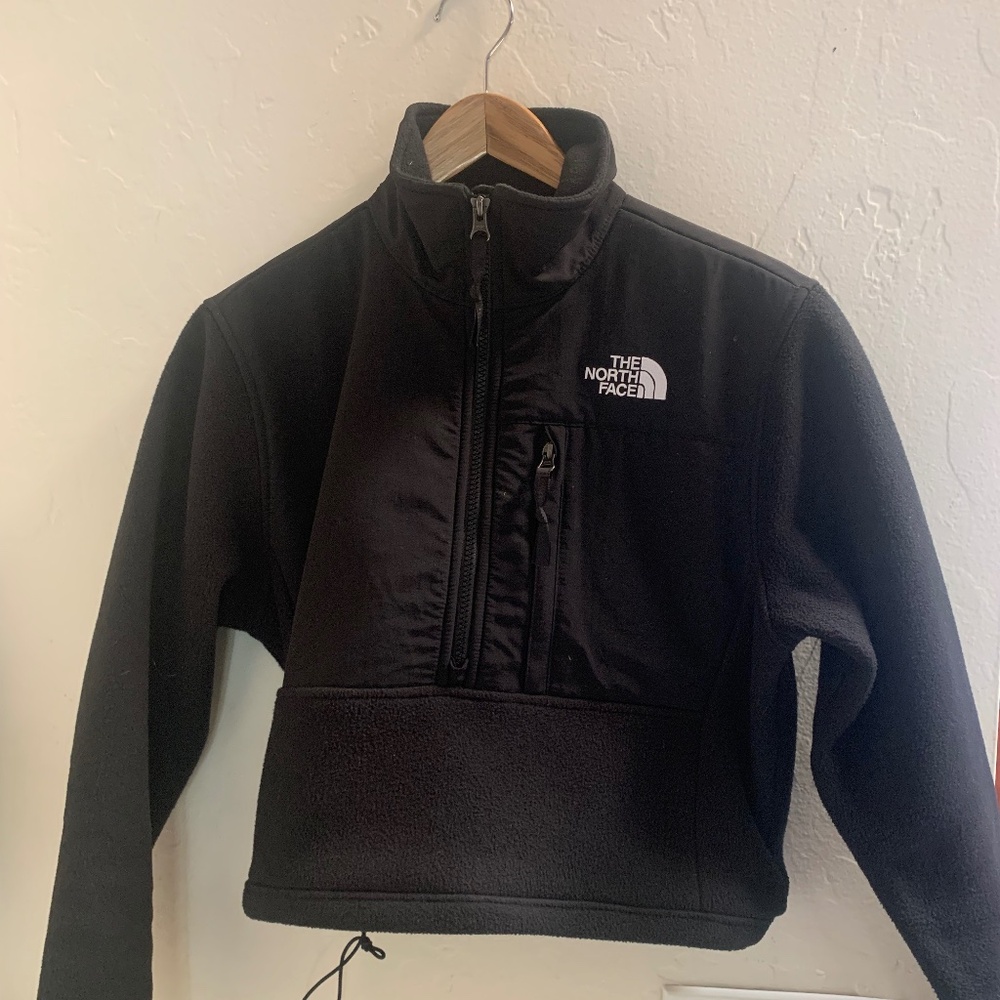 North Face Cropped Quarter zip